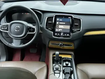 2021 Volvo XC90 с пробегом 80 000 км
