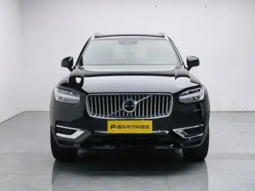 2022 Volvo XC90 с пробегом 65 100 км