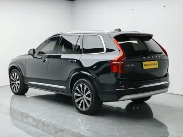 2022 Volvo XC90 с пробегом 65 100 км