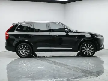 2022 Volvo XC90 с пробегом 65 100 км