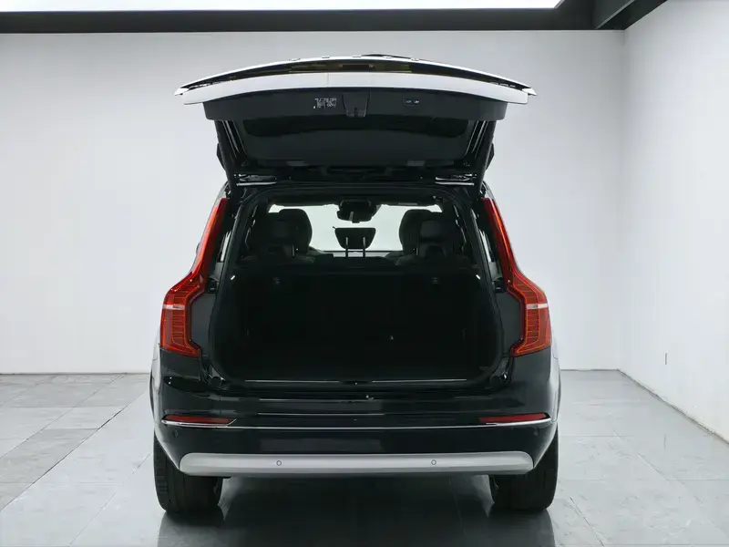 2022 Volvo XC90 с пробегом 65 100 км