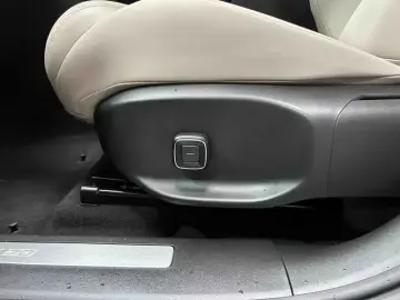 2026 Volvo XC70 с пробегом 16 000 км