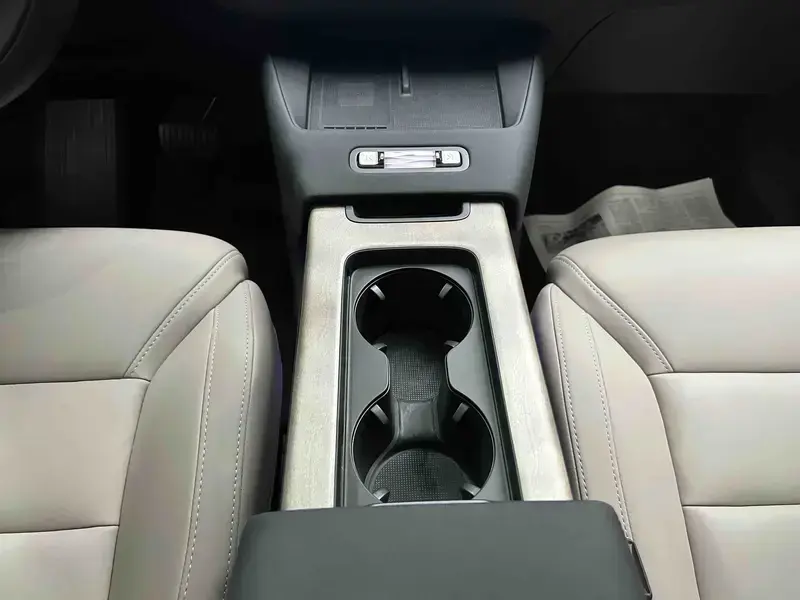 2026 Volvo XC70 с пробегом 16 000 км