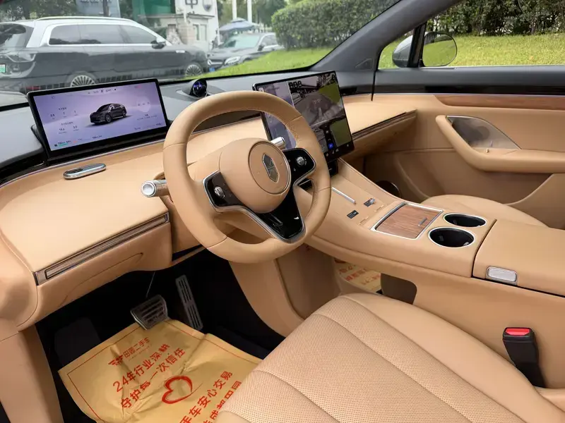 2026 Luxeed R7 с пробегом 5 000 км
