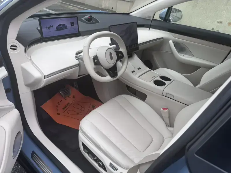 2026 Luxeed R7 с пробегом 9 000 км