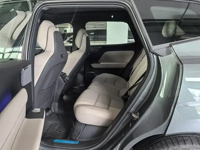 2026 Volvo XC70 с пробегом 15 100 км
