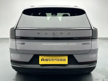 2026 Volvo XC70 с пробегом 11 200 км
