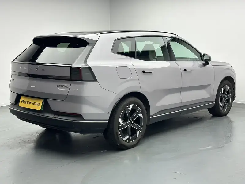 2026 Volvo XC70 с пробегом 11 200 км