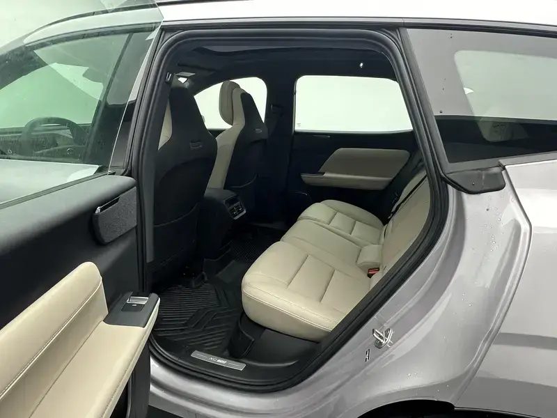 2026 Volvo XC70 с пробегом 11 200 км