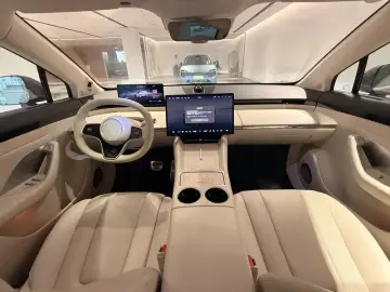 2024 Luxeed R7 с пробегом 15 000 км
