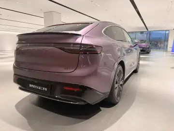 2025 Luxeed R7 с пробегом 9 000 км