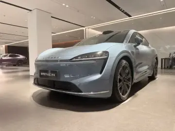 Luxeed R7