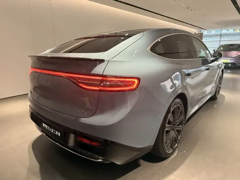 2024 Luxeed R7 с пробегом 18 000 км