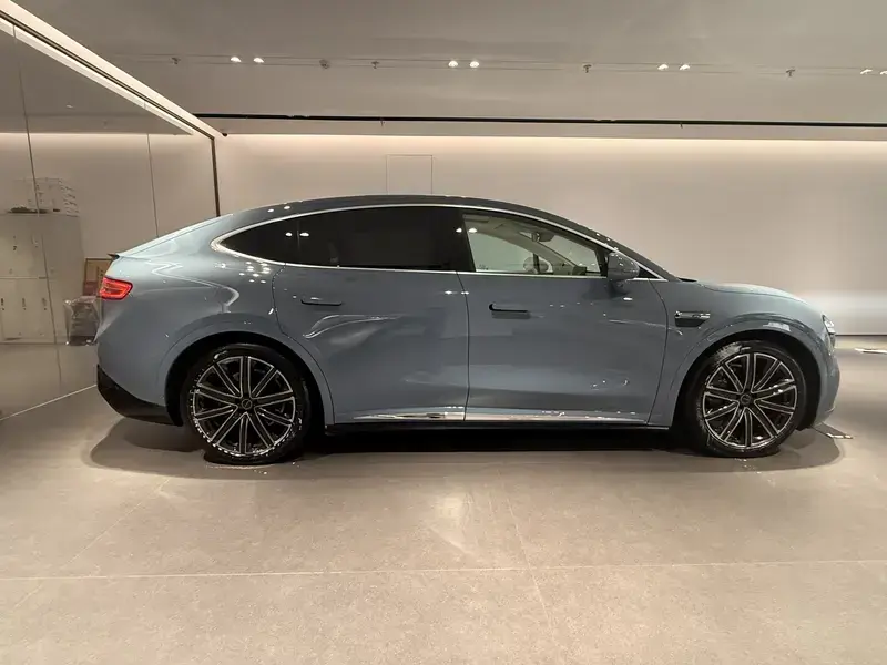 2024 Luxeed R7 с пробегом 18 000 км