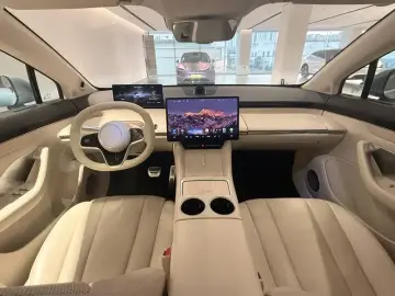 2024 Luxeed R7 с пробегом 18 000 км