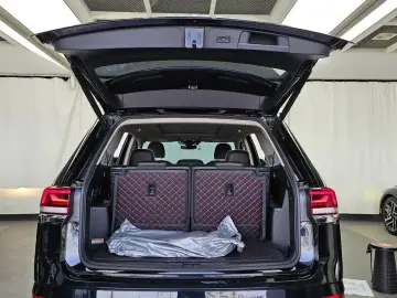 2025 Volkswagen Atlas с пробегом 17 653 км
