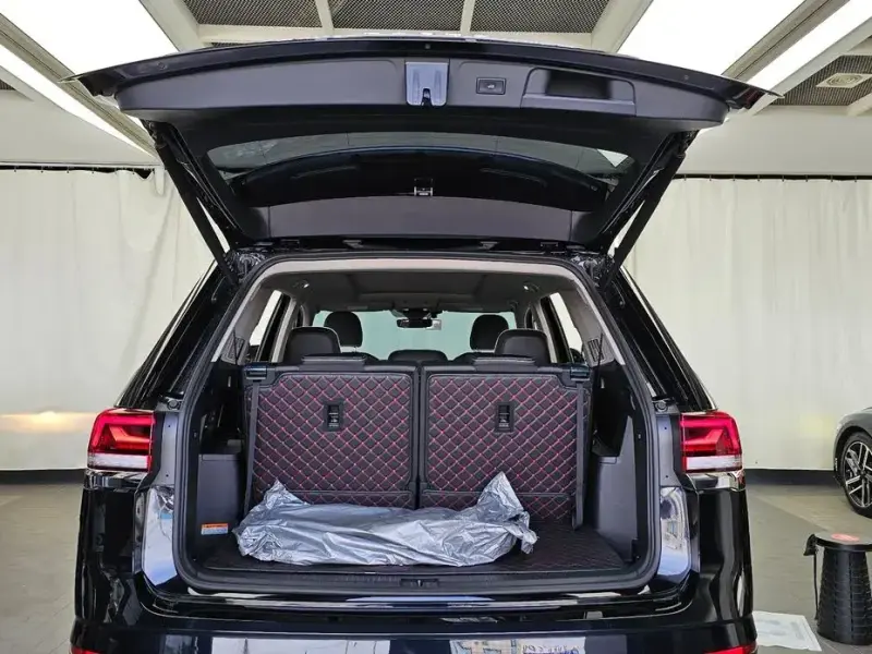 2025 Volkswagen Atlas с пробегом 17 653 км