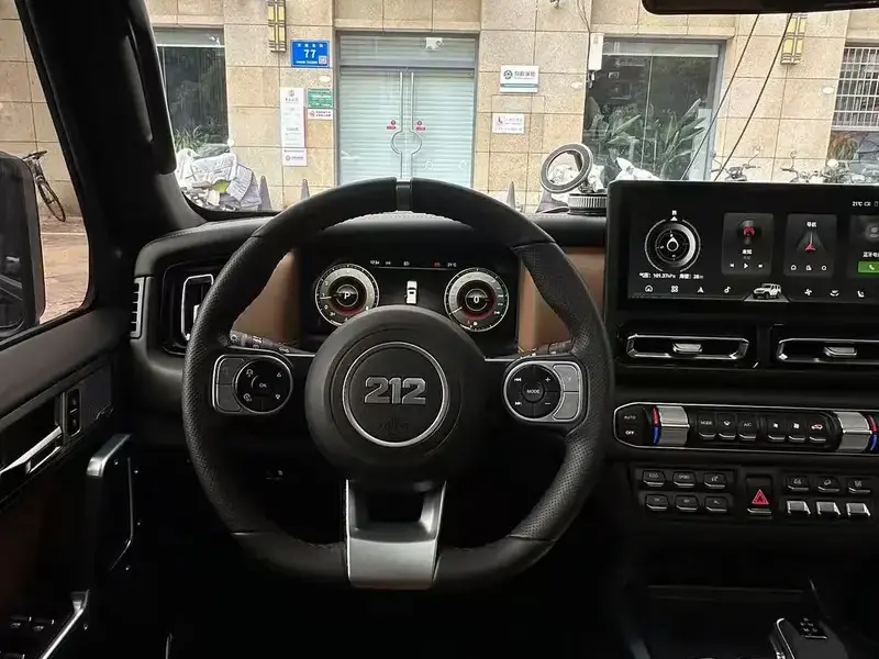 2024 212 T01 с пробегом 11 000 км