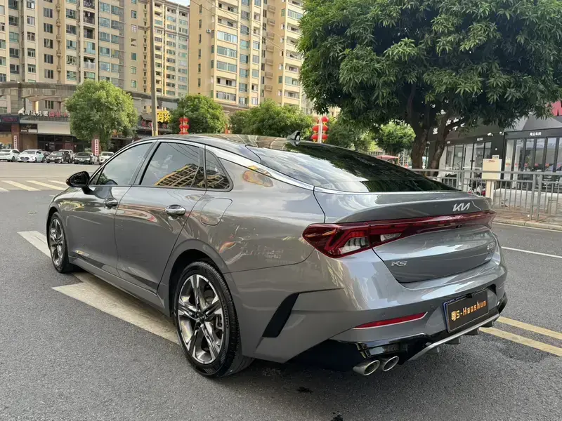 2021 Kia K5 с пробегом 36 000 км
