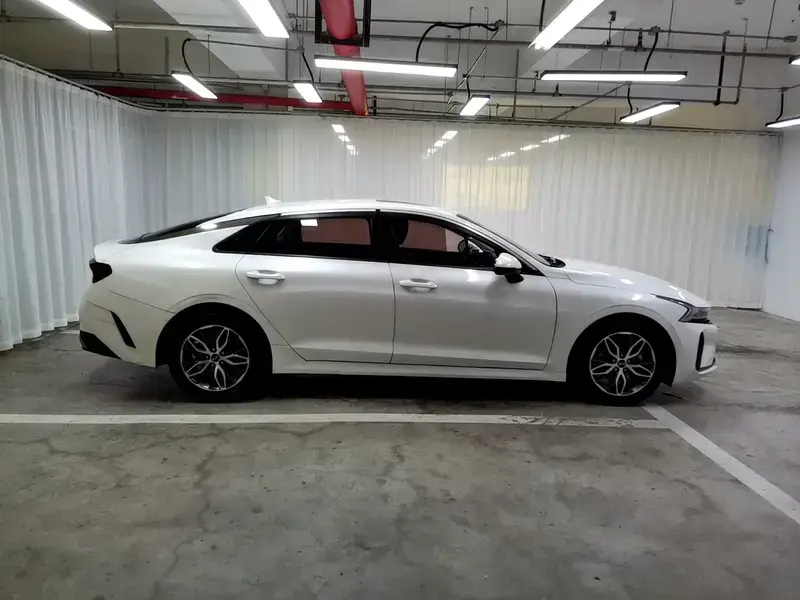2020 Kia K5 с пробегом 185 900 км
