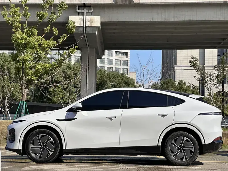 2024 Xpeng G6 с пробегом 36 000 км