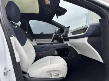 2024 Xpeng G6 с пробегом 36 000 км