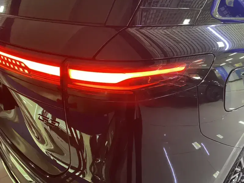 2025 Xpeng G9 с пробегом 13 500 км