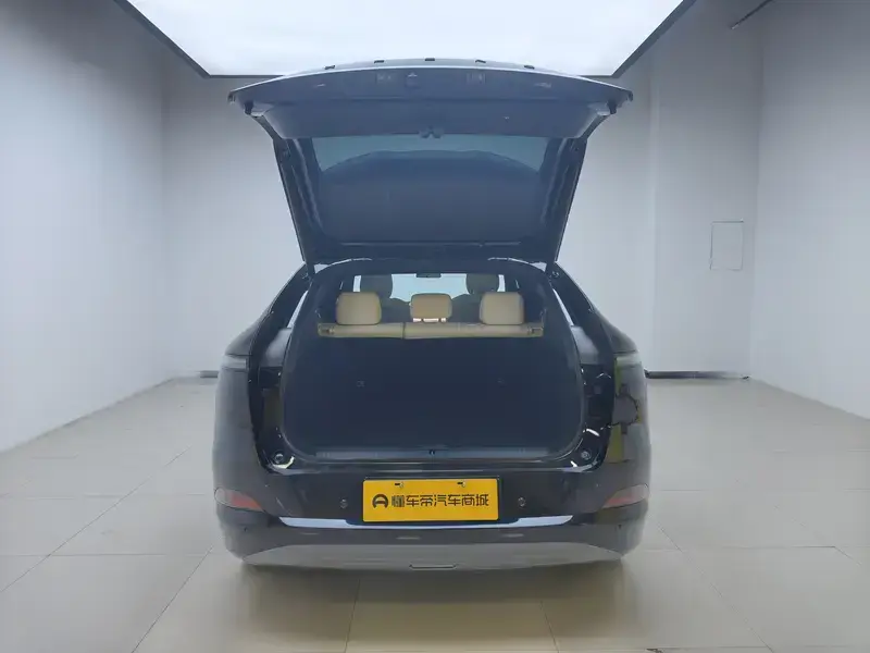 2023 Xpeng G6 с пробегом 54 300 км