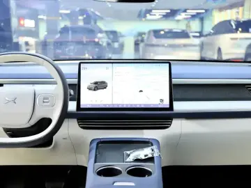 2024 Xpeng G6 с пробегом 71 000 км