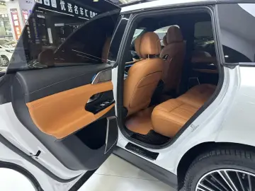 2022 Xpeng G9 с пробегом 105 200 км