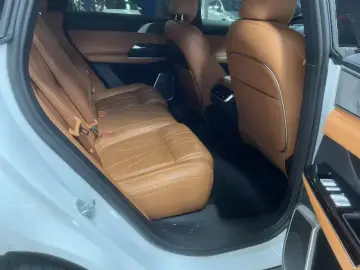 2022 Xpeng G9 с пробегом 102 000 км