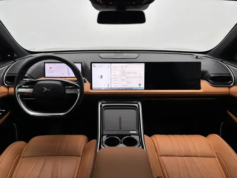 2022 Xpeng G9 с пробегом 48 200 км