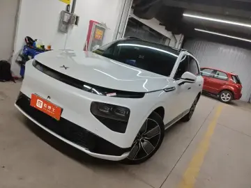 2022 Xpeng G9 с пробегом 61 000 км