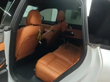 2022 Xpeng G9 с пробегом 61 000 км