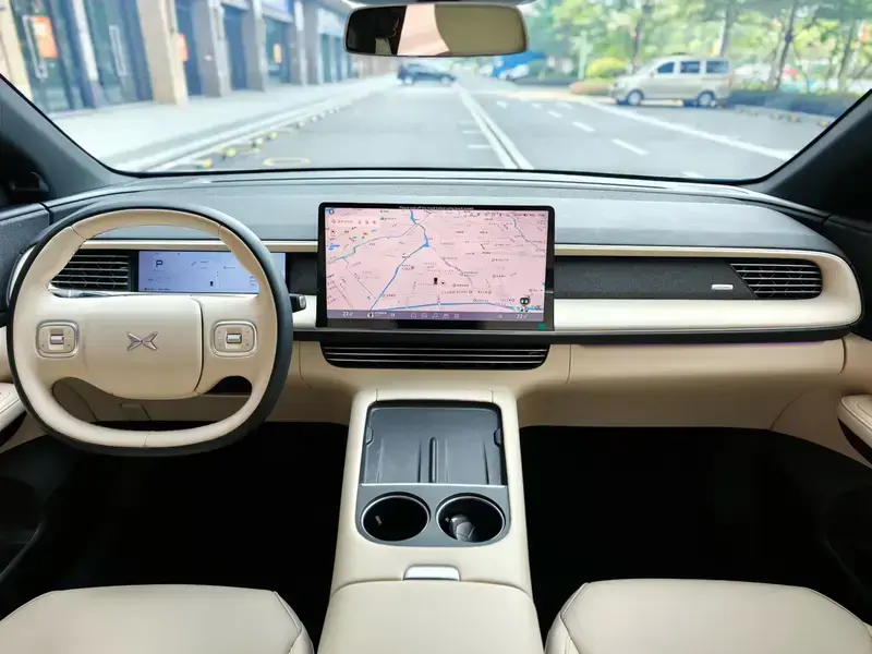 2024 Xpeng G6 с пробегом 32 000 км