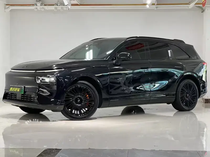 2025 Xpeng G9 с пробегом 5 000 км