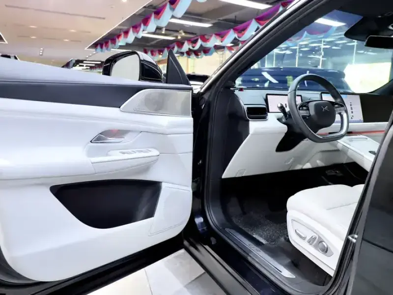2024 Xpeng G9 с пробегом 65 000 км