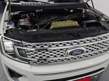 2021 Ford Expedition с пробегом 64 028 км