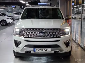 2021 Ford Expedition с пробегом 60 000 км