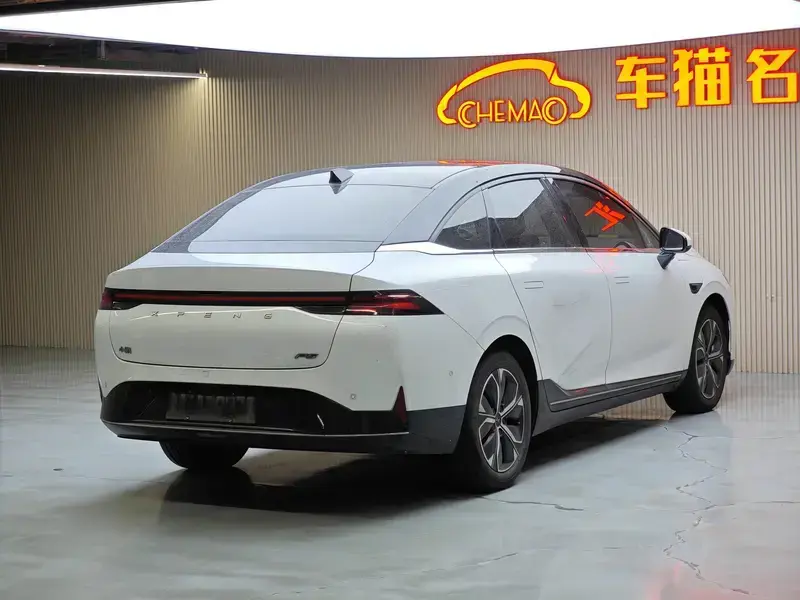 2022 Xpeng P5 с пробегом 117 000 км