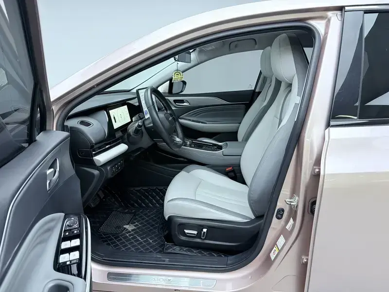 2022 Aion S с пробегом 65 700 км