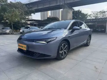Xpeng P5