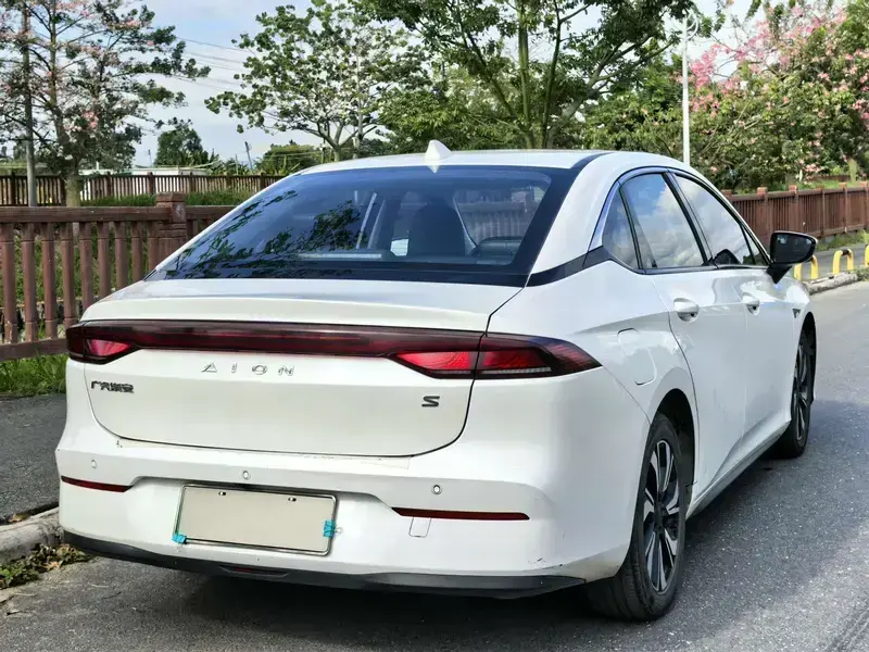 2020 Aion S Plus с пробегом 252 000 км