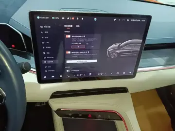 2023 Zeekr 001 с пробегом 77 800 км