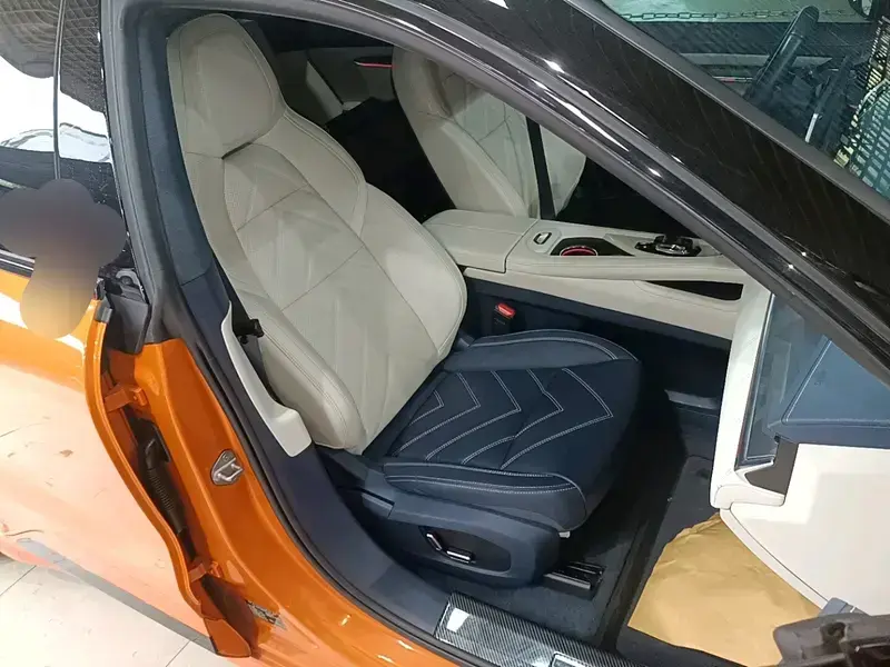 2023 Zeekr 001 с пробегом 77 800 км