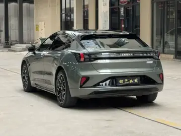 2024 Zeekr 001 с пробегом 61 000 км