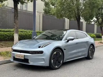 Zeekr 001