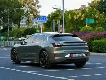 2022 Zeekr 001 с пробегом 100 000 км