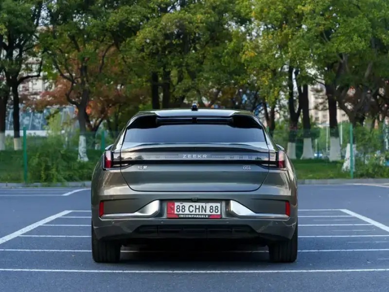2022 Zeekr 001 с пробегом 100 000 км