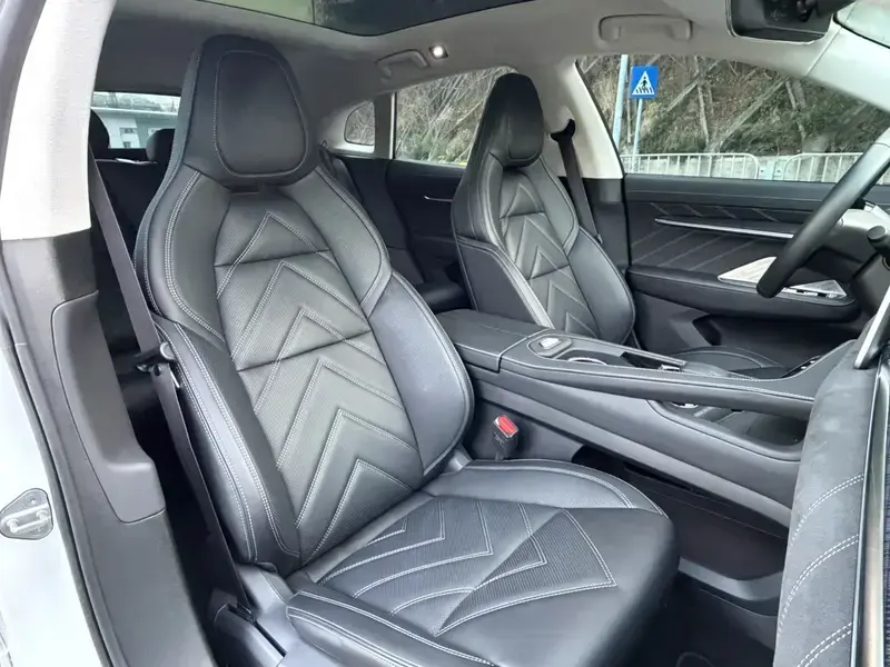 2023 Zeekr 001 с пробегом 7 500 км